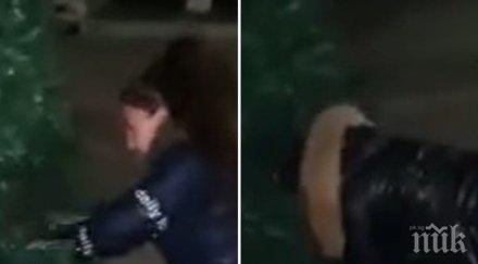 простотия роман сложиха коледна украса момичета гаврят нея видео