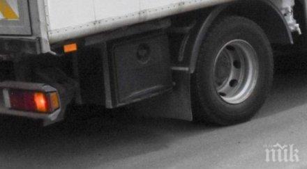 ограничиха движението пътя велико търново търговище заради аварирал тир