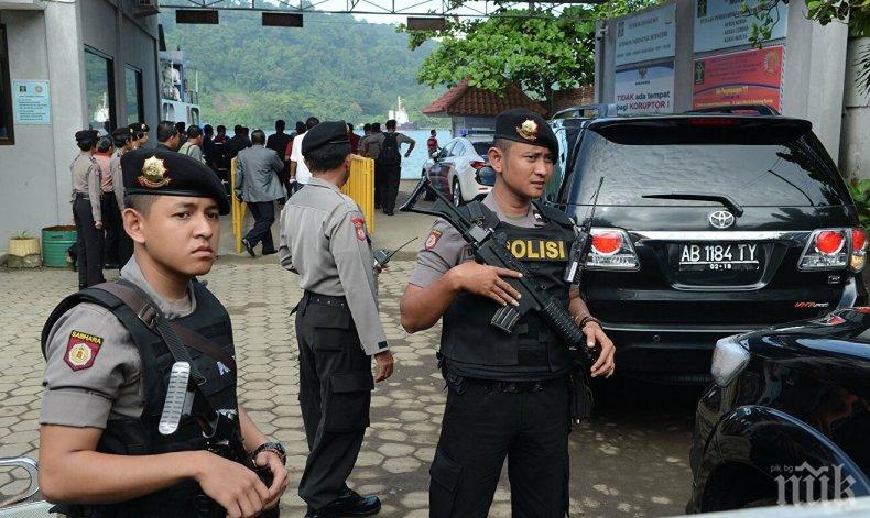 14 ранени при самоубийствен атентат пред катедрала в Индонезия