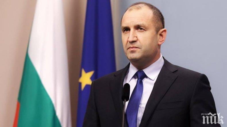 Доц. Антоний Гълъбов в ПИК и Ретро: Радев прекали и губи почва под краката си