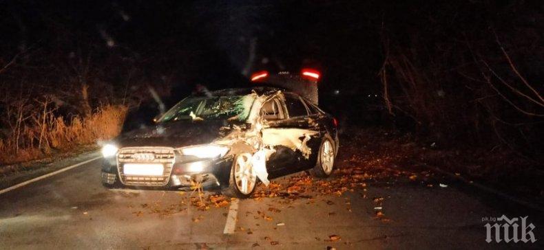 Разбило се ауди блокира пътя Пловдив - Кадиево