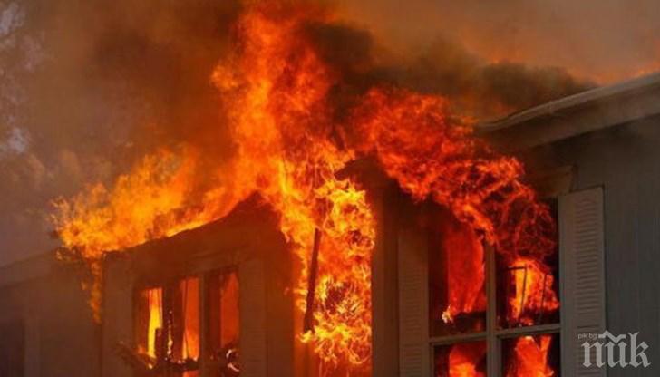 Пожар е избухнал в частен дом в бургаския квартал Банево
