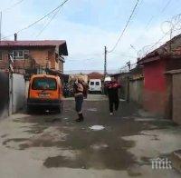 В гетото на Бургас откриха 6 нелегални пробива на ВиК тръби