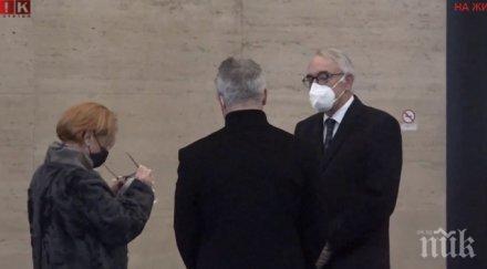 извънредно пик огнян донев отново застава съда скри въпросите медията обновена