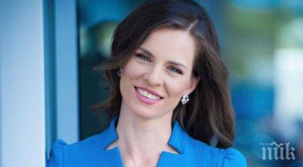 първо пик красива водеща слезе екран заради covid