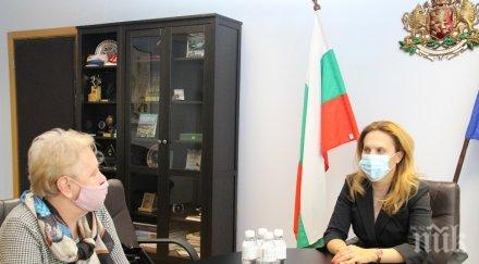 марияна николова проведе работна среща председателя камарата минералните води българия