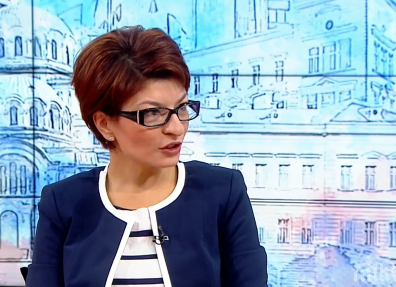 Десислава Атанасова: Служебно правителство щеше да бъде посрещнато изключително зле от обществото
