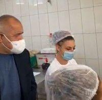 ПЪРВО В ПИК TV: Премиерът Борисов на инспекция с министър Сачева: Най-добрата антикризисна мярка е да отворим всичко на 21 декември (ВИДЕО/ОБНОВЕНА)