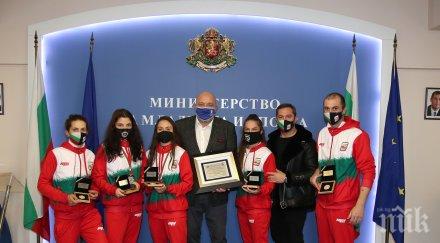 красен кралев награди медалистите европейското първенство бокс юноши девойки