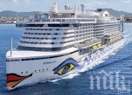 Заразен с COVID-19 блокира кораб с около 300 души на борда