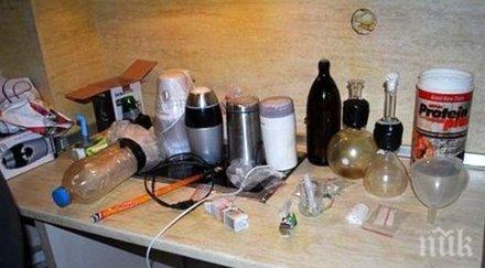 годишен мъж бургаско превърна дома наркокухня откриха ченгетата