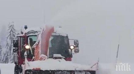 снежни бури удариха испания италия