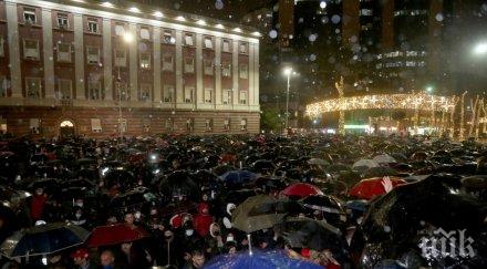 албанският вътрешен министър подаде оставка заради пребит протестър