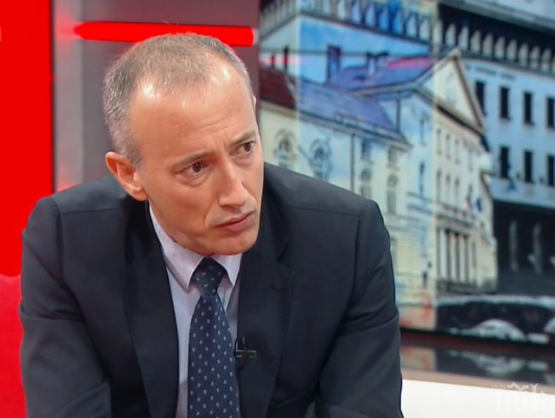 Министър Вълчев: След 4 януари ще се решава локално кои ученици могат да се върнат в клас