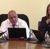 Задължиха телевизиите да са с жестомимичен превод в централните емисии 