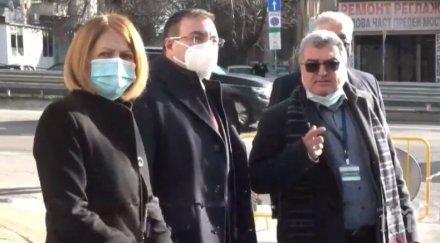 извънредно пик министър проф костадин ангелов проверява първия страната специализиран кабинет ваксинация covid обновена снимки