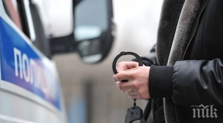 наръгаха момиче улицата грабеж обецата