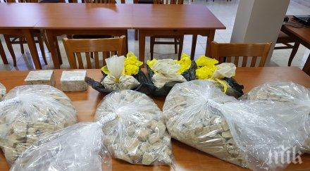 откриха голямо количество амфетамини патрони дома жена