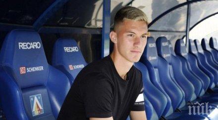 млад левскар точи лиги моника белучи снимка