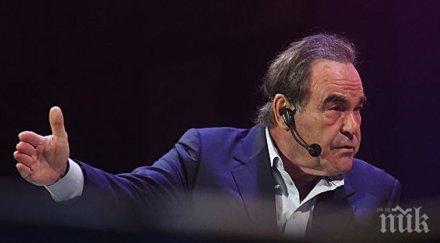 режисьорът оливър стоун поставил руската ваксина коронавируса