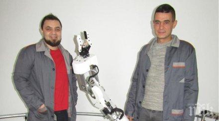 млади програмисти създадоха индустриален робот