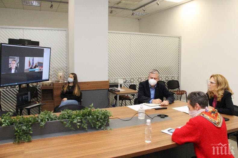 Марияна Николова обсъди актуални теми в сектора с държавния секретар по туризма на Румъния 