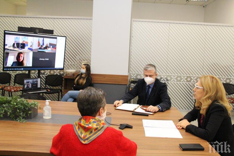 Вицепремиерът Марияна Николова разговаря с ръководството на германския туроператор FTI Group