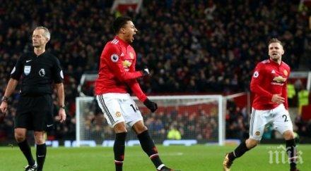 юнайтед обвързва задълго една звездите 200 хиляди паунда седмично