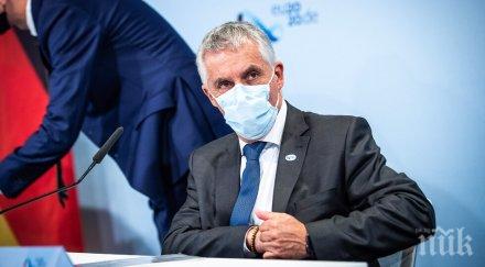 здравният министър словения подаде оставка