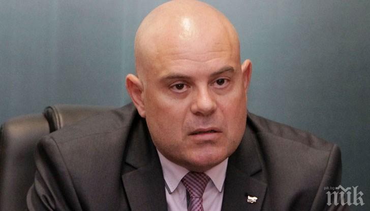 Главният прокурор похвали колегите си от Варна за разкрит наркоканал