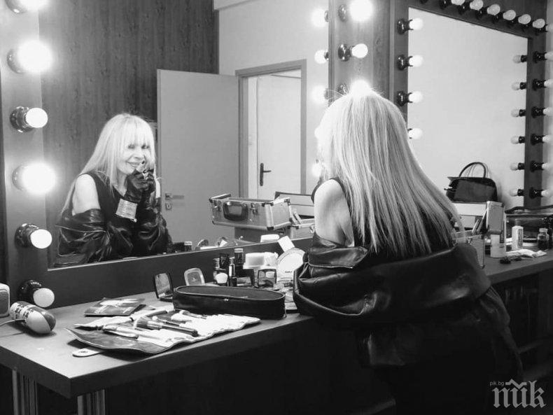  Кризата удари и Лили Иванова! Примата пести от гримьор