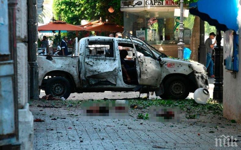 Девет жертви на атака срещу афганистански депутат
