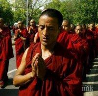 ЦЕННИ СЪВЕТИ: Тибетски монаси разкриват как да бъдем енергични и през зимата