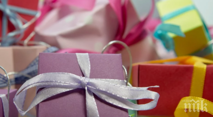 доброволци радват коледни подаръци деца стара загора