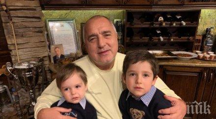 първо пик премиерът борисов поздрав българите навръх бъдни вечер снимка