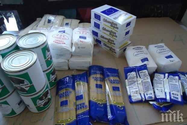 В Белене раздадоха хранителни пакети за празниците на 50 семейства