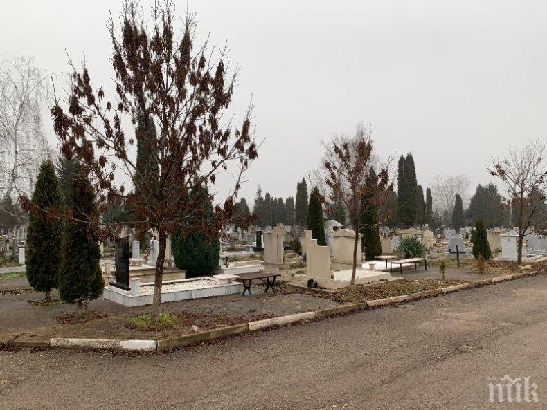МРАЧНО: Бум на починалите във Враца - COVID-19 препълни гробищата в града