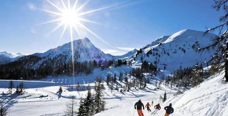 Сърбия обмисля нови строги мерки, ски-курортите станали огнище на заразата