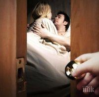 ОТМЪЩЕНИЕ: Цял град разбра за изневярата на Стоян от Пловдив, след като съсед разлепи бележки в парка (СНИМКА)