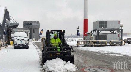 страшна снежна буря блокира италия