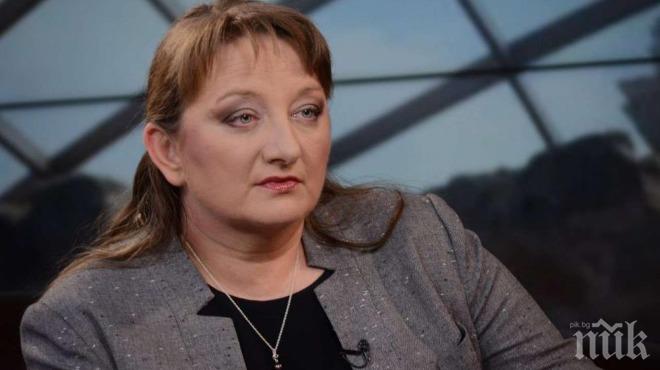 Министър Сачева: Пожелавам ви дни, изпълнени със здраве
