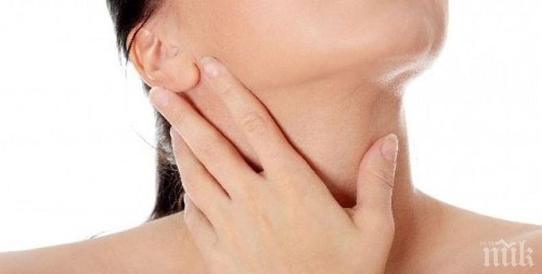 Лесни упражнения стягат шията и деколтето