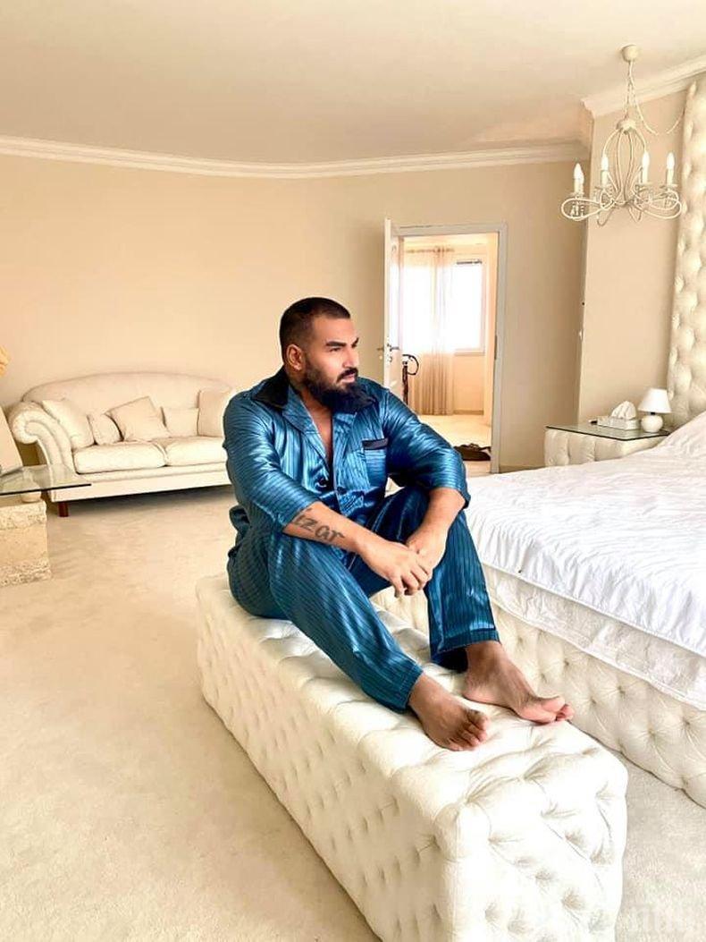 Азис се похвали с нов рекорд 