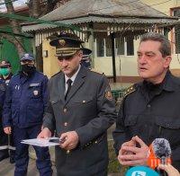 Шефът на пожарната награди огнеборци и полицаи, участвали в ликвидиране на произшествие на жп гарата в Борово