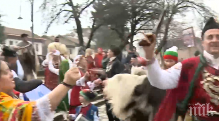 пандемията мерките спират кукерите разлог