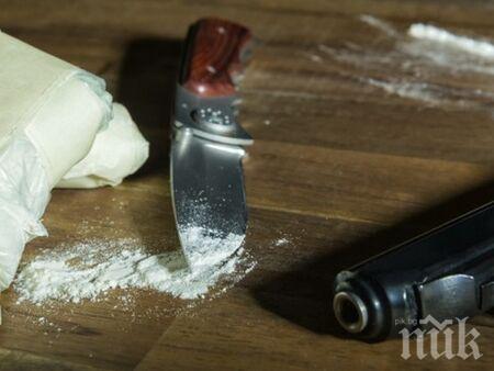 Полиция нахлу в дома на 47-годишен бургазлия, намериха пистолет и пико