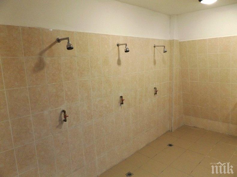 Лишените от свобода в Софийския затвор ще посрещнат Новата година в реновирана сграда (СНИМКИ)

