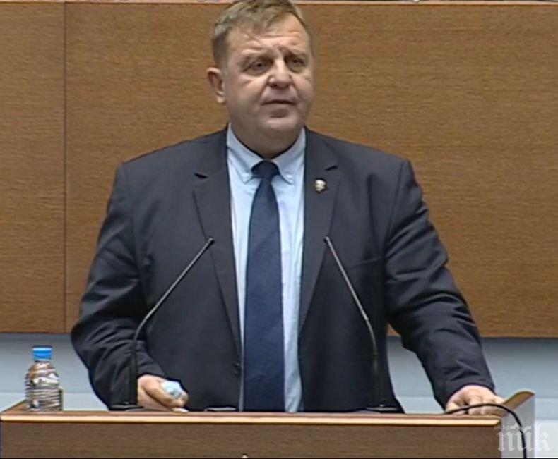 Военният министър Каракачанов с поздрав към военнослужещите