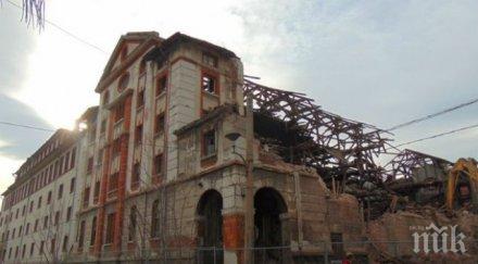 зам министърът културата амелия гешева огледа рухващия тютюнев град пловдив