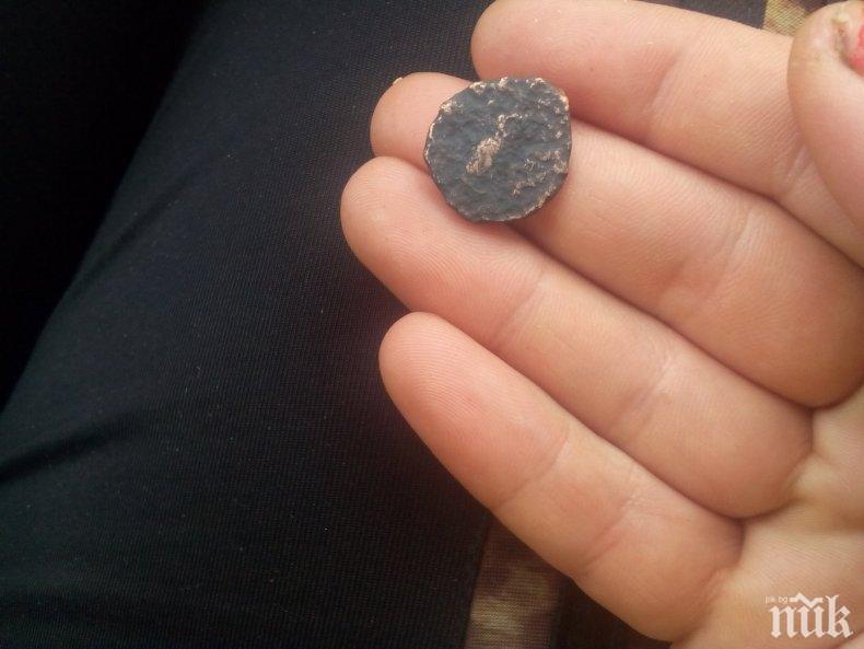 Иззеха антични монети от дома на иманяр